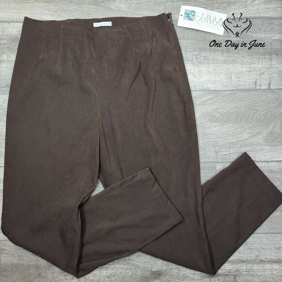 Cedar Canyon Straight Leg Hip Zipper Pants Size 14 - Picture 1 of 6